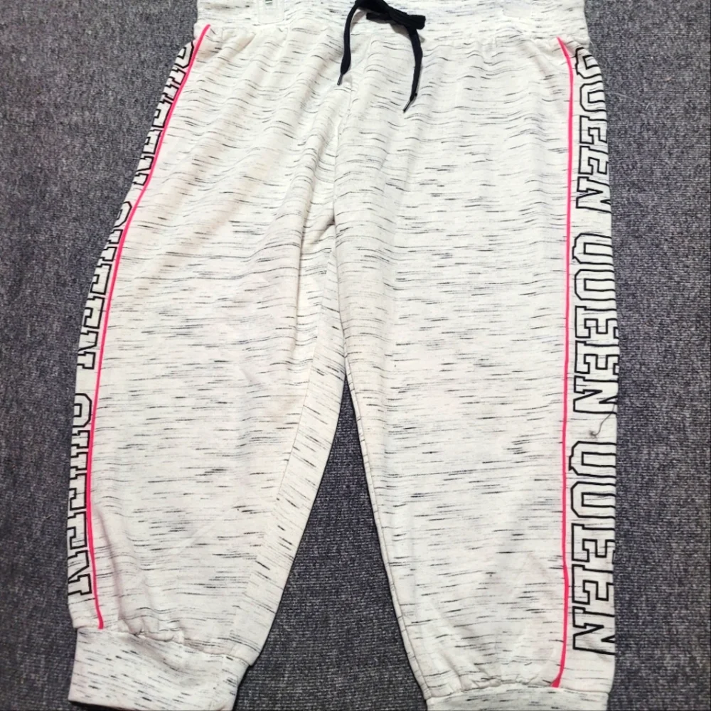 NEW Crop Pants~"QUEEN"~Lightweight~Med/Lg - Picture 1 of 5